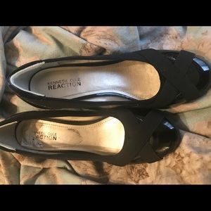 Black wedges Kenneth Cole Reaction